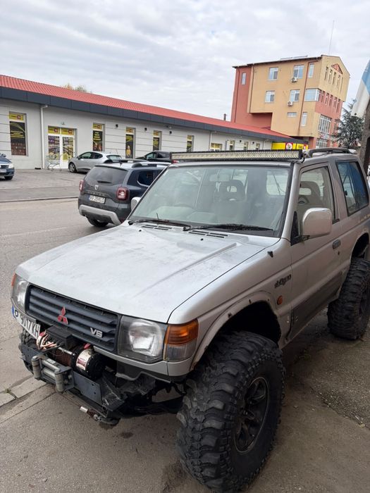 Mitsubishi pajero 3000 v6 benzina