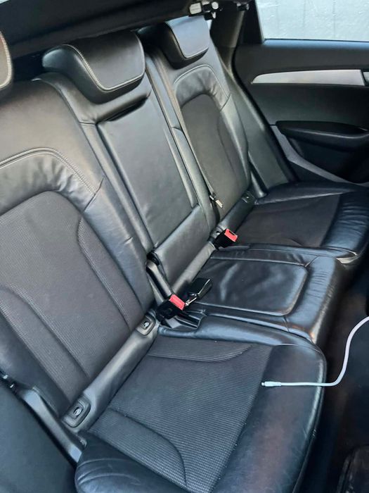 Vand doua Audi Q5 Quattro 2.0 TDI 170 cp