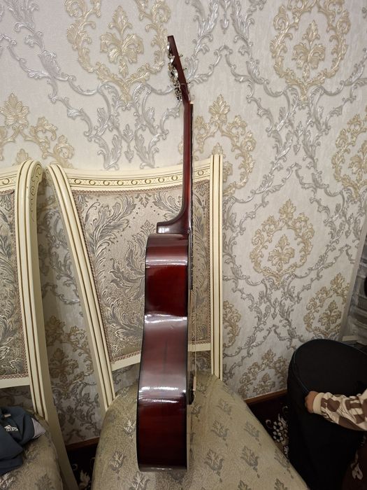 Gitara klassichiskiy qilingan