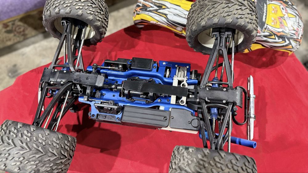 Traxxas Revo 3.3 upgrade