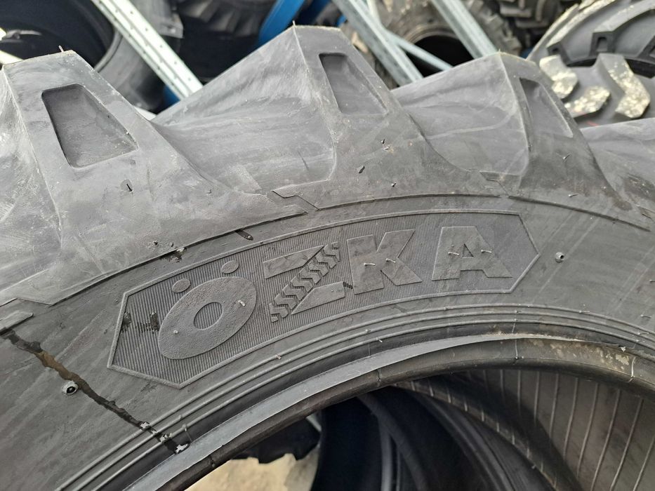 Anvelope noi 16.9-38 marca OZKA cu 14 pliuri cauciucuri pentru TRACTOR