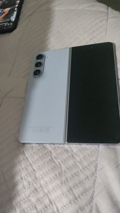 Samsung galaxy z fold 5