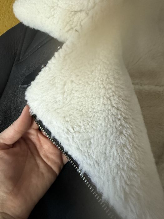 Продам зимнюю дубленку