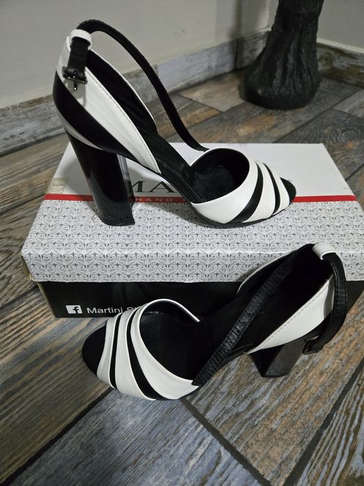 Дамски елегантни и спортни обувки