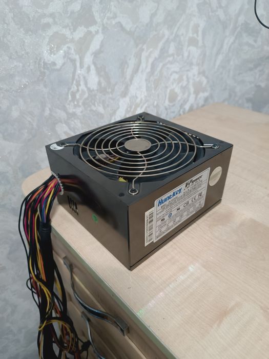 Блок пиатние HuntKey на 550W