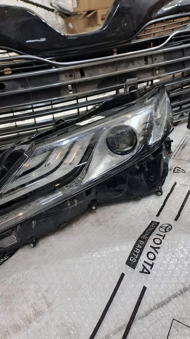 Фары Toyota Lexus