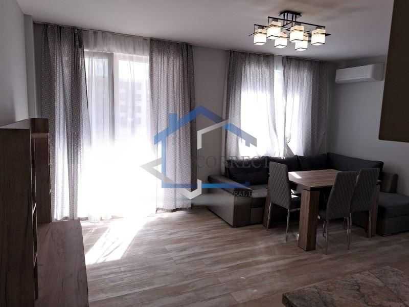 Дава се под наем Тристаен апартамент в Варна, Възраждане 1 - 86 кв.м за 510 € - Снимка #2