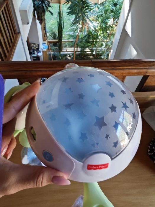 Музикална въртележка Fisher Price -  нова