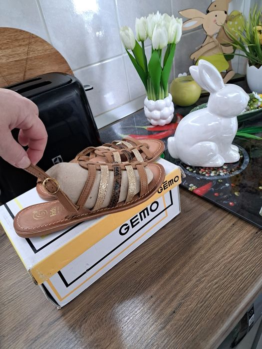 Sandale din piele mas 33