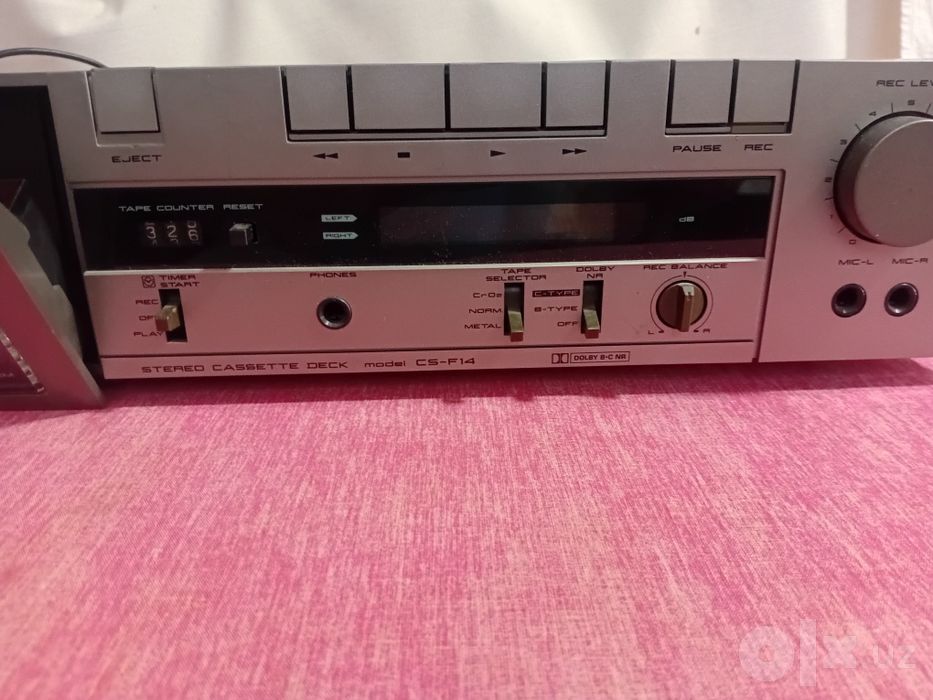 Кассетная дека Akai CS-F14