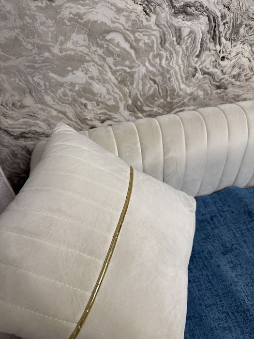 Divan 2 ta kreslo bilan