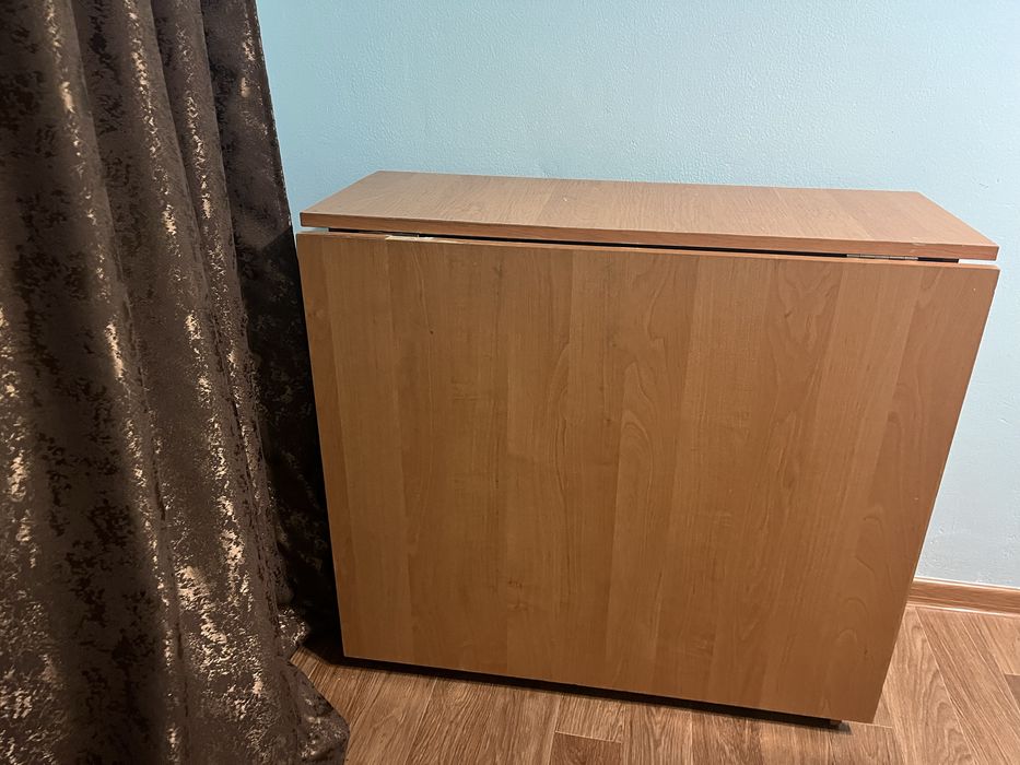 Стол книжка …………