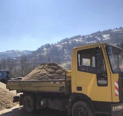 Vand si transport moloz nisip pamant