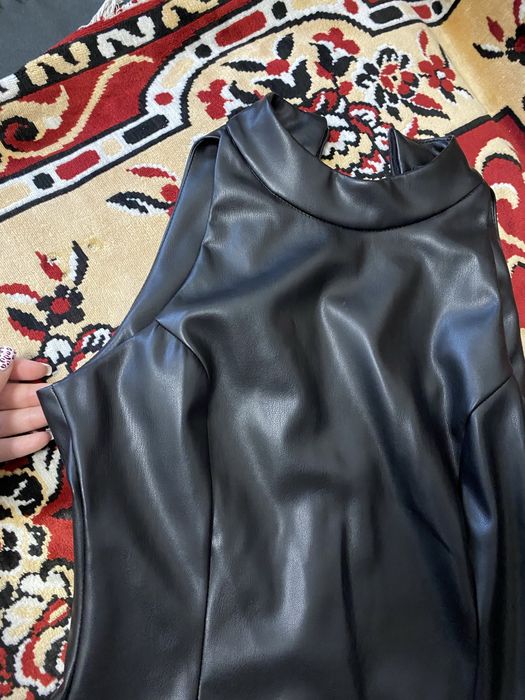 Продам платье кожа