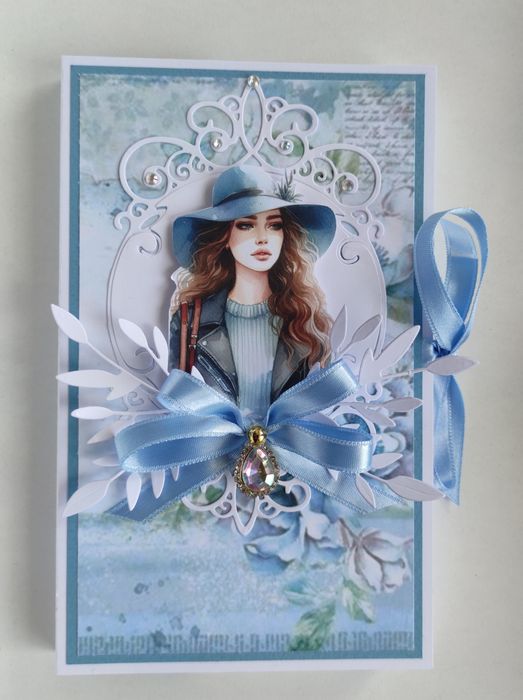 Ръчно изработена бутикова картичка  с място за шоколад (шоколадница)