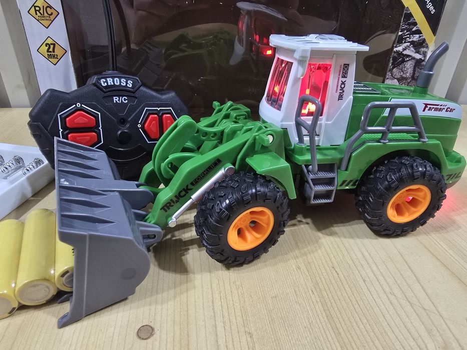 Музикална светеща количка  с дистанциинно