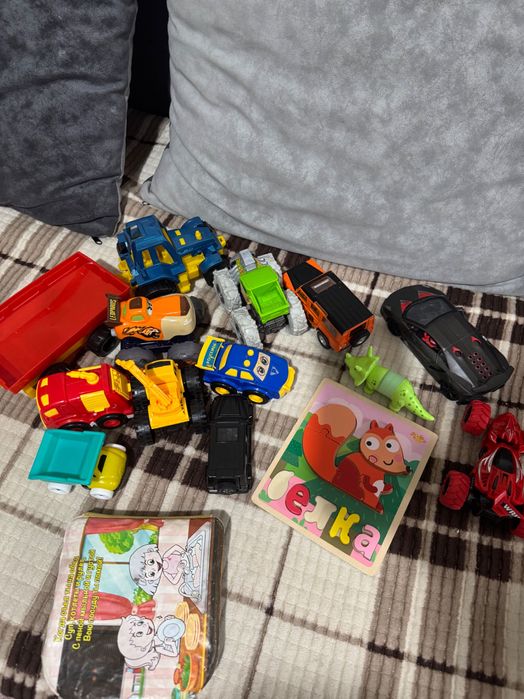Набор детских игрушек в хорошем состоянии