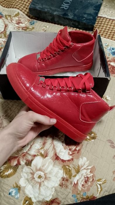 Balenciaga arena