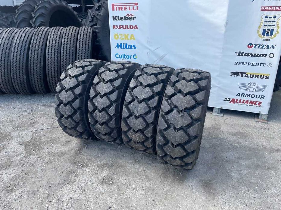 Anvelope noi SRC de bobcat JCB BOBCAT 12-16.5 14PLIURI