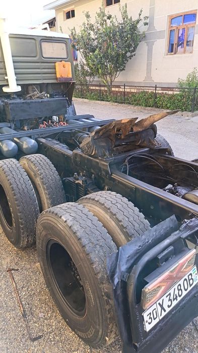 Kamaz  tyagach sotiladi