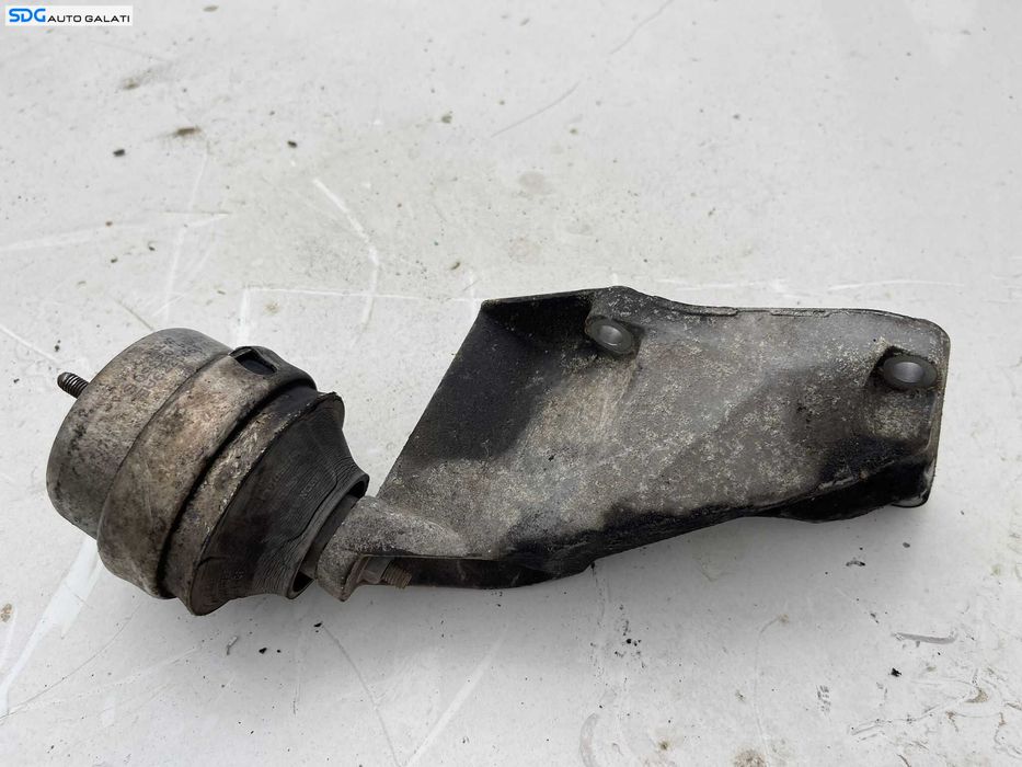 Suport Tampon Motor Stanga Volkswagen Passat B5.5 1.8 T AWT AWM 2001 - 2005 Cod 8D0199307P [C6082]