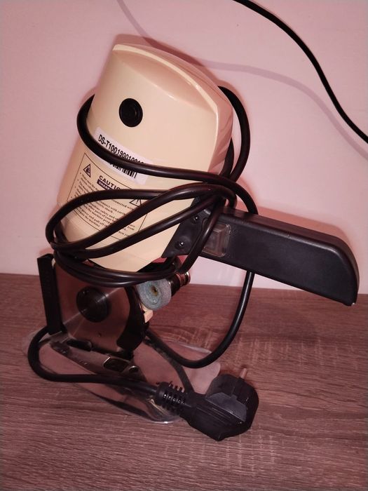 Машинка для резки ткани