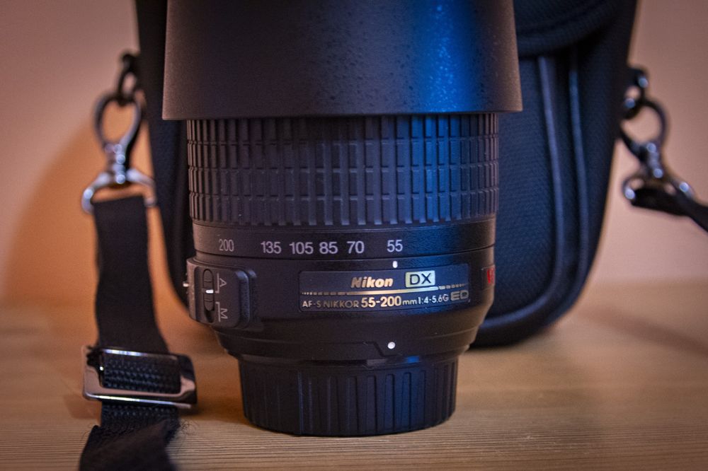 Обектив Nikkor VR 55-200mm, 4.5 - 5.6G + чантичка Fujifilm