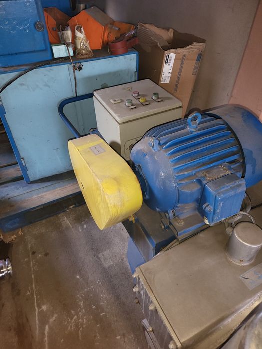 Нова бутална помпа