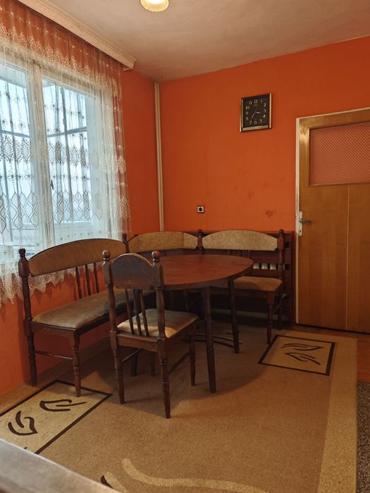 Дава се под наем Двустаен апартамент в Враца, Център - 68 кв.м за 255 € - Снимка #2