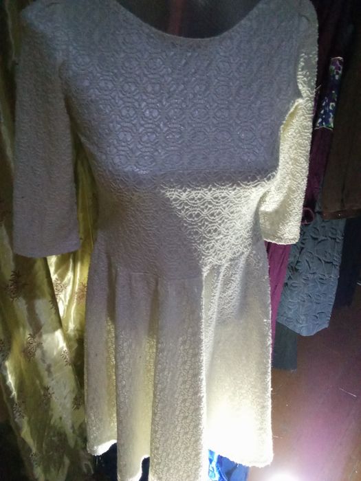 Женские платья 46 размер состояние отличное