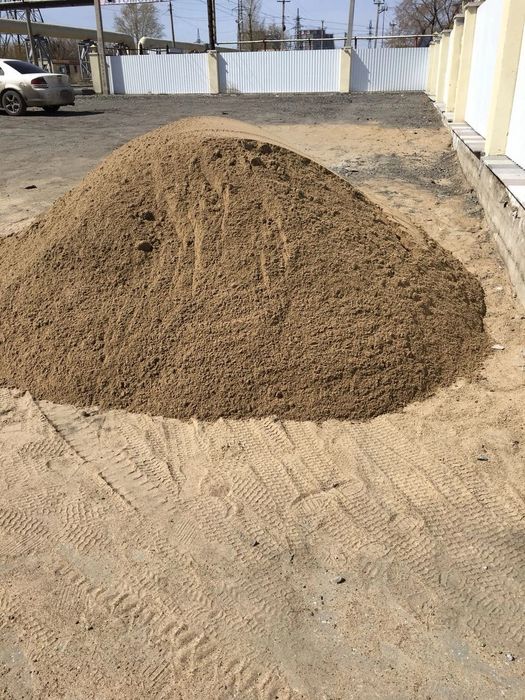 Песок и балласт россыпью