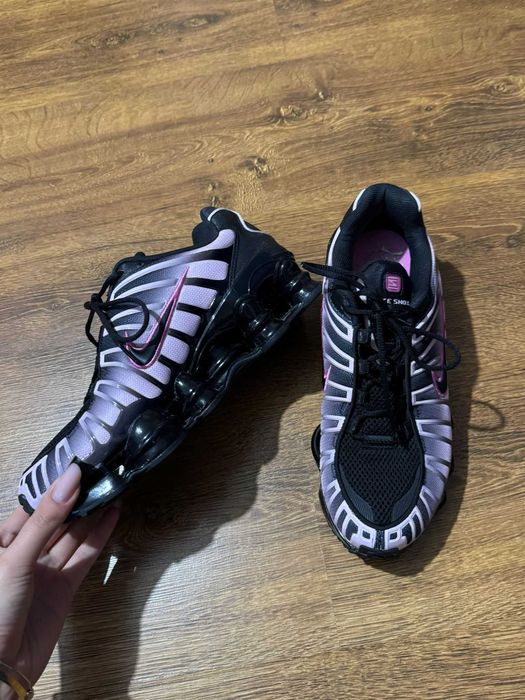adidasi nike shox black pink