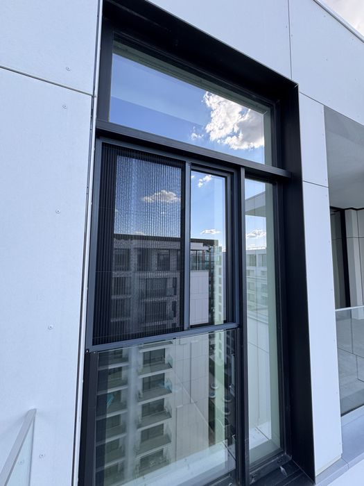 Plase insecte tip plisse/evantai