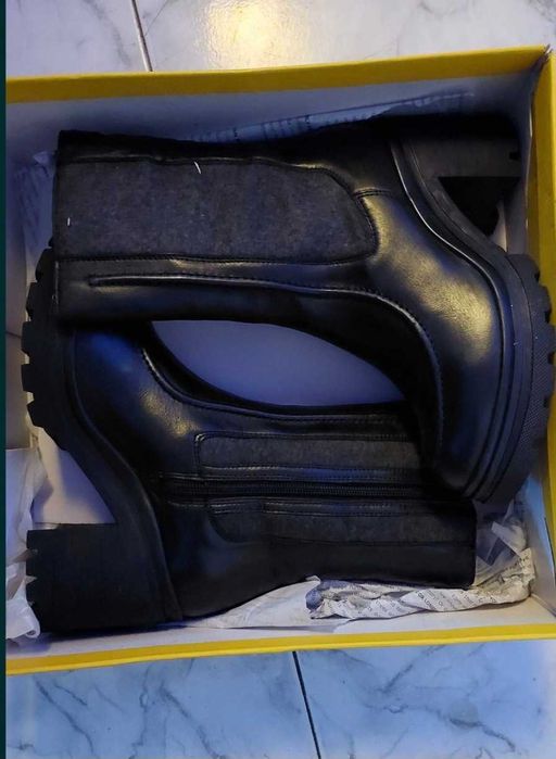 Чисто нови боти Salamander- 38 номер, естествена кожа.