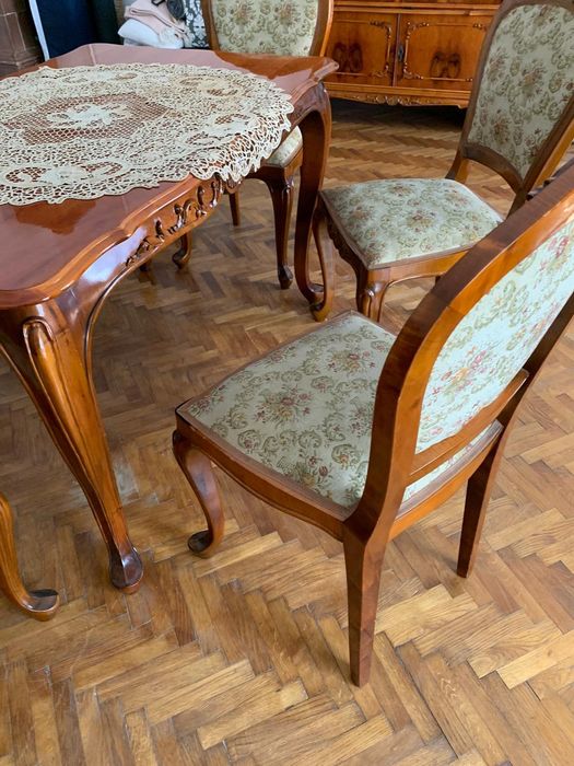 Vand sufragerie Madrigal, pentru iubitorii stilului clasic!