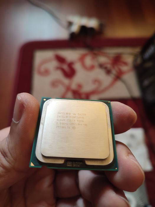 ASRock G31M-VS/E6300/4GB