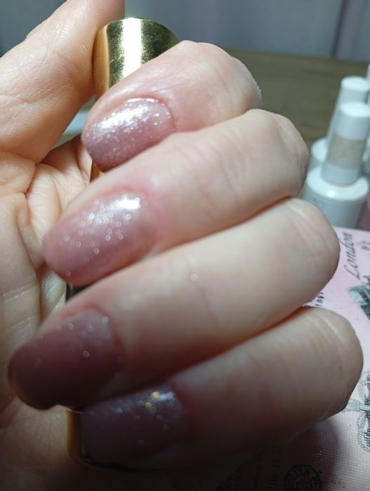 Unghii oja semii permanenta la locația mea