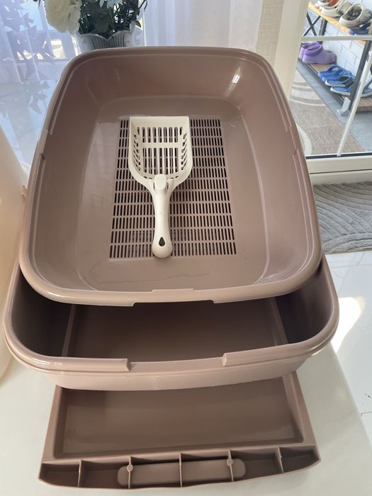 Закрытый туалет для кошек