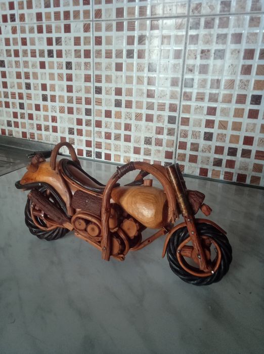 Мататсикл сувенир свами руками