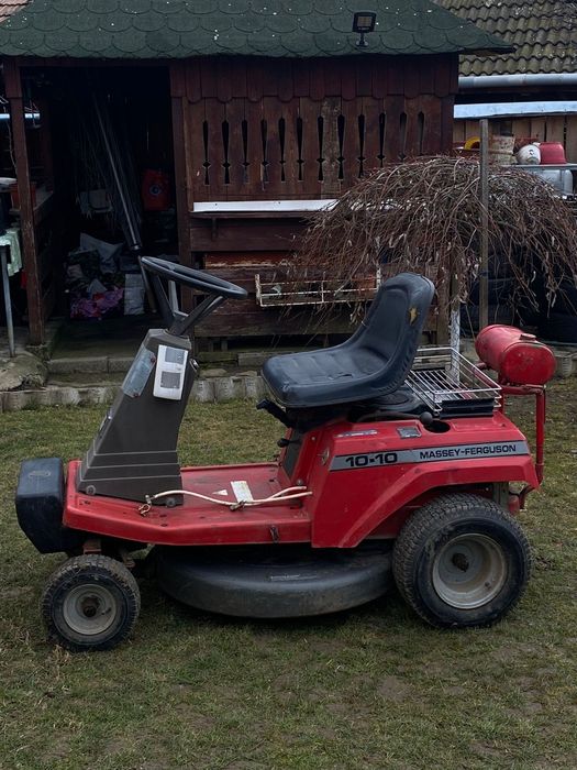 Mașină de tuns motorizată(Tractoraș de tuns gazon/gradină/livezi)