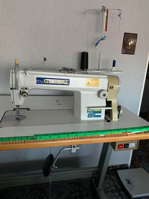 Професионална права шевна машина Global 355-d
