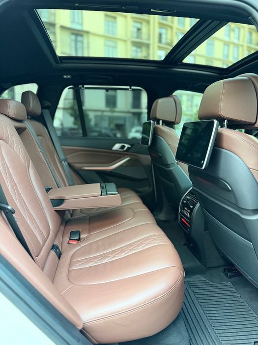 Bmw X5 M50i 4.4 twin power turbo Full
