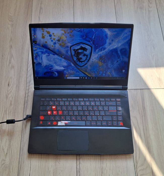 15.6' IPS MSI GF63 Thin Core i5-8300H/GTX 1050 4GB/16GB/256GB SSD+1TB