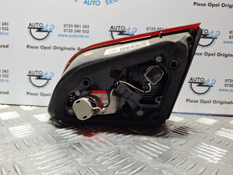 Stop fumuriu haion / portbagaj stanga Opel Astra J
