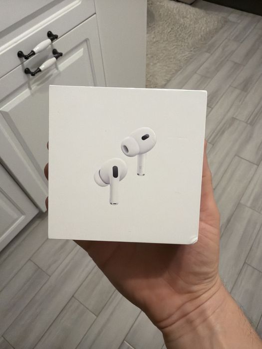 Airpods Pro 2 usb-c , noi, sigilate, originale.