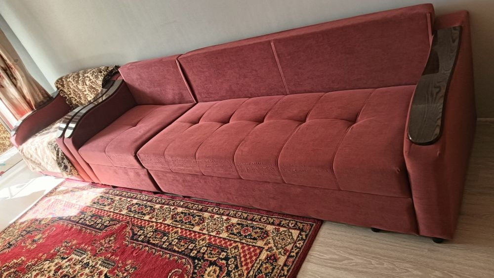 Продам диван с креслом