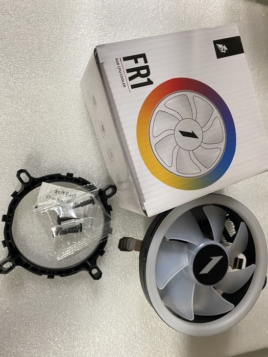 Продам кулер для процессора fr1