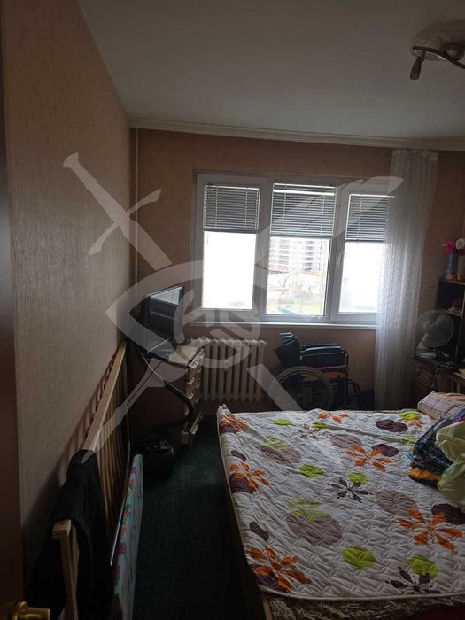 Двустаен апартамент в жк. Връбница 1 № 98128