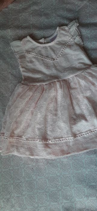 Две летни рокли 80 см.