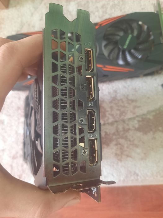 Placa video Gigabyte Rtx 2060 6Gb in stare foarte buna.